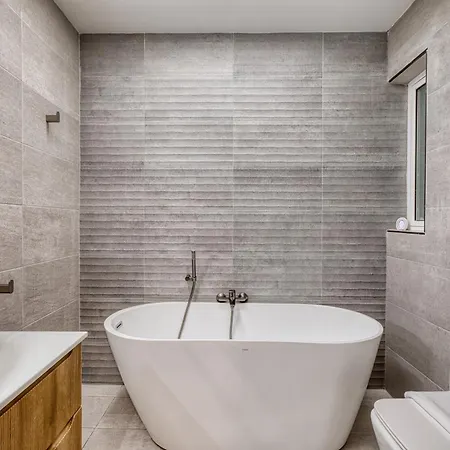 2br In Pieta's Heart With Wifi & Ac By 360 Estates Lejlighed