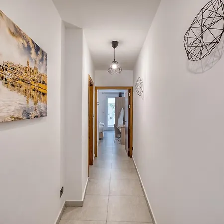 Appartement 2br In Pieta's Heart With Wifi & Ac By 360 Estates *