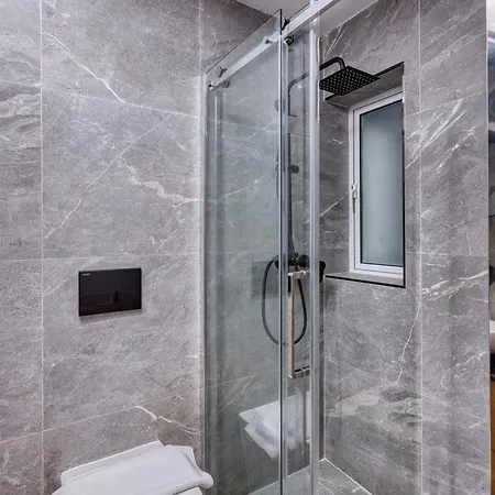 2br In Pieta's Heart With Wifi & Ac By 360 Estates 아파트 Pietà