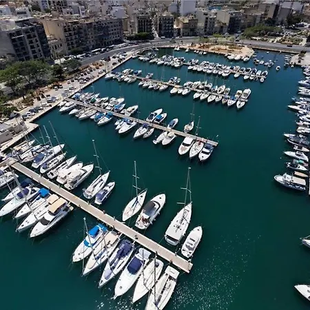 2br In Pieta's Heart With Wifi & Ac By 360 Estates